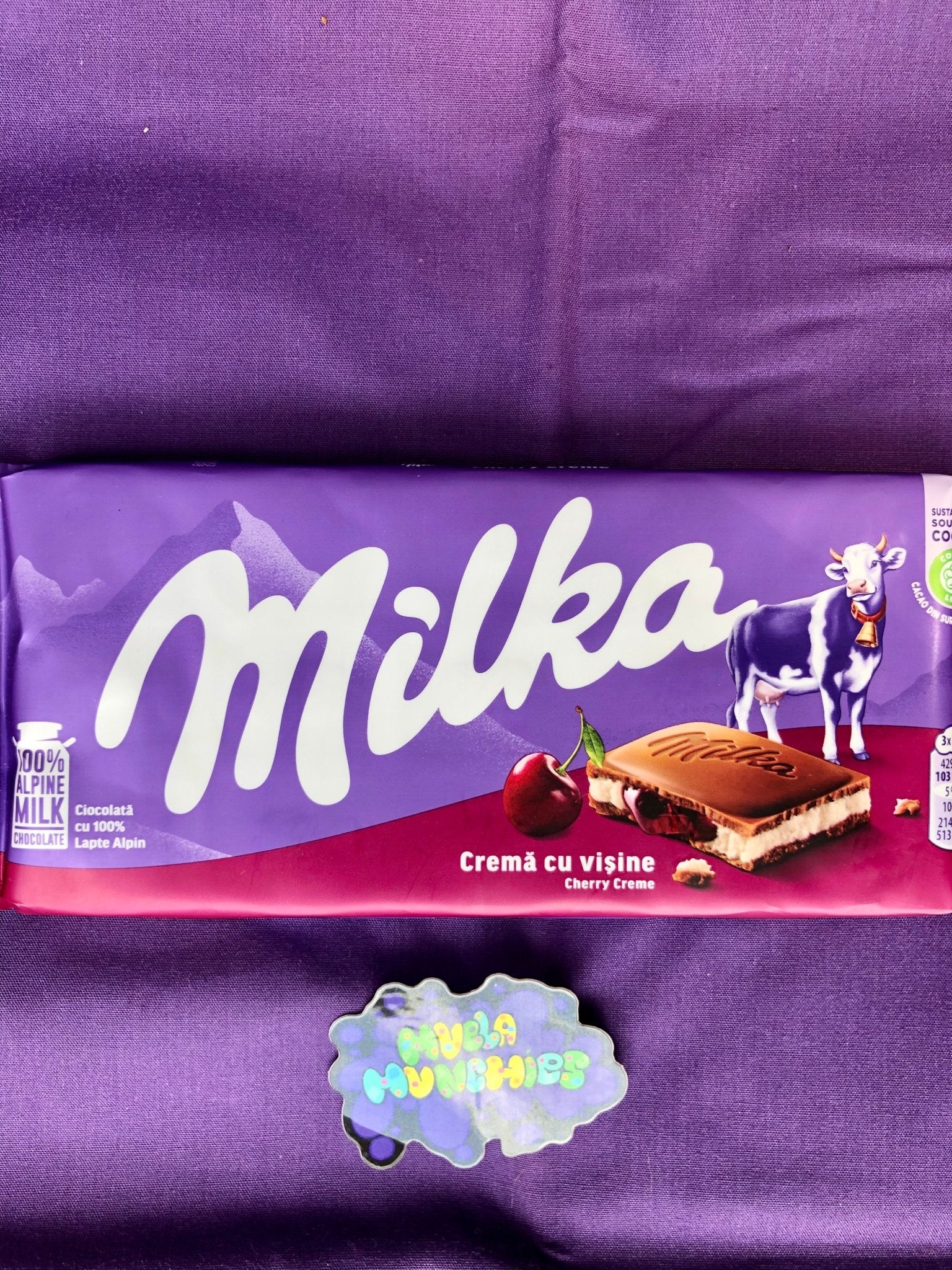 Milka Cherry Creme and Chocolate Bar - Muela Munchies